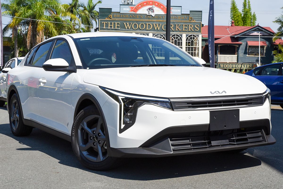 2024 Kia K4 Sport+ CL4m