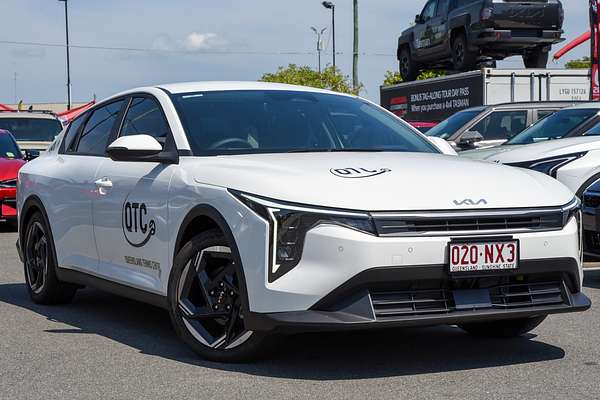 2024 Kia K4 Sport+ CL4m thumb-0