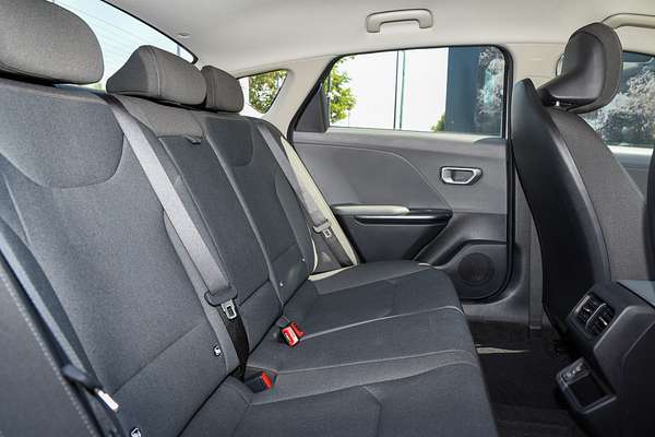 2024 Kia K4 Sport+ CL4m thumb-8