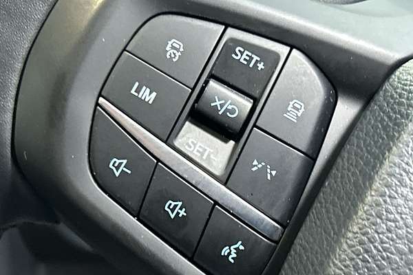 2025 Ford Everest Sport 2.0L thumb-17