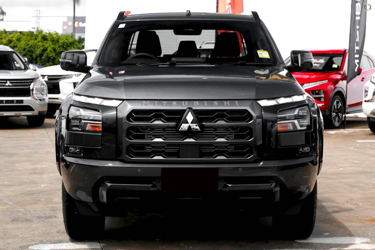 2025 Mitsubishi Triton GSR MV 4X4