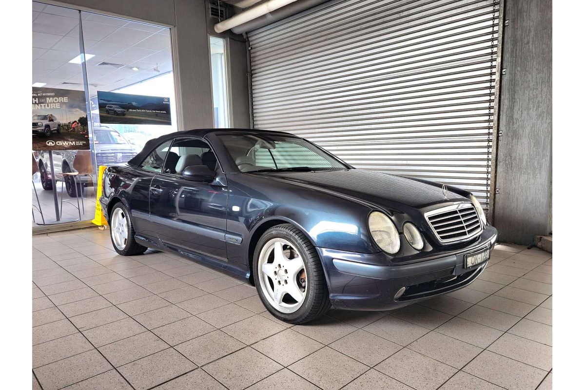 CLK320 ELEGANCE 3.2L V6 MULTI POINT F/INJ 5 SP AUTOMATIC 2D CABRIOLET 