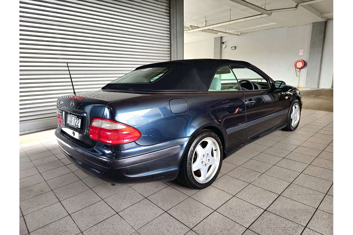 CLK320 ELEGANCE 3.2L V6 MULTI POINT F/INJ 5 SP AUTOMATIC 2D CABRIOLET 