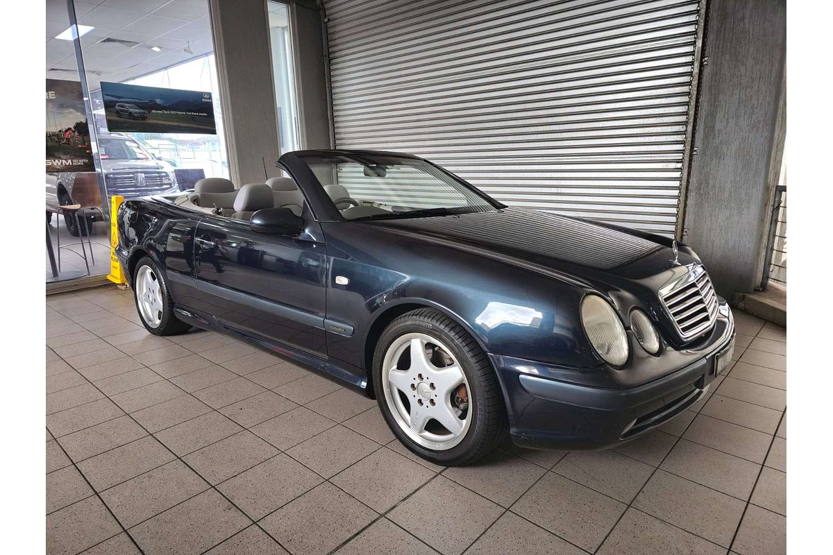 CLK320 ELEGANCE 3.2L V6 MULTI POINT F/INJ 5 SP AUTOMATIC 2D CABRIOLET 
