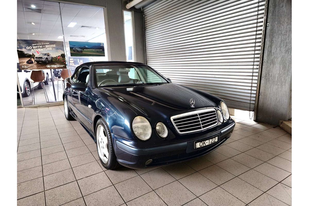 CLK320 ELEGANCE 3.2L V6 MULTI POINT F/INJ 5 SP AUTOMATIC 2D CABRIOLET 