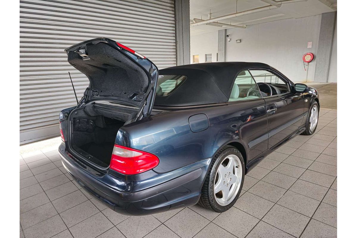 CLK320 ELEGANCE 3.2L V6 MULTI POINT F/INJ 5 SP AUTOMATIC 2D CABRIOLET 