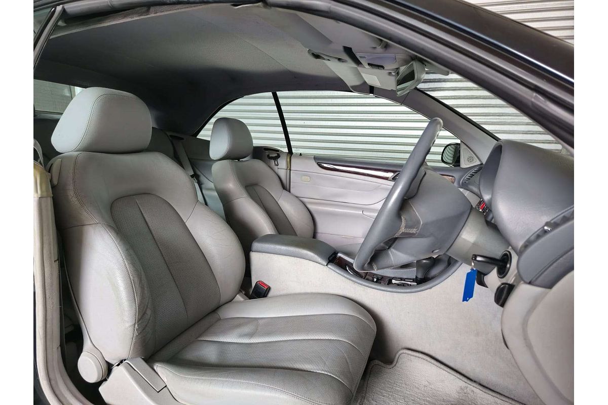 CLK320 ELEGANCE 3.2L V6 MULTI POINT F/INJ 5 SP AUTOMATIC 2D CABRIOLET 