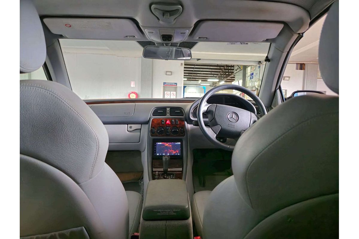 CLK320 ELEGANCE 3.2L V6 MULTI POINT F/INJ 5 SP AUTOMATIC 2D CABRIOLET 