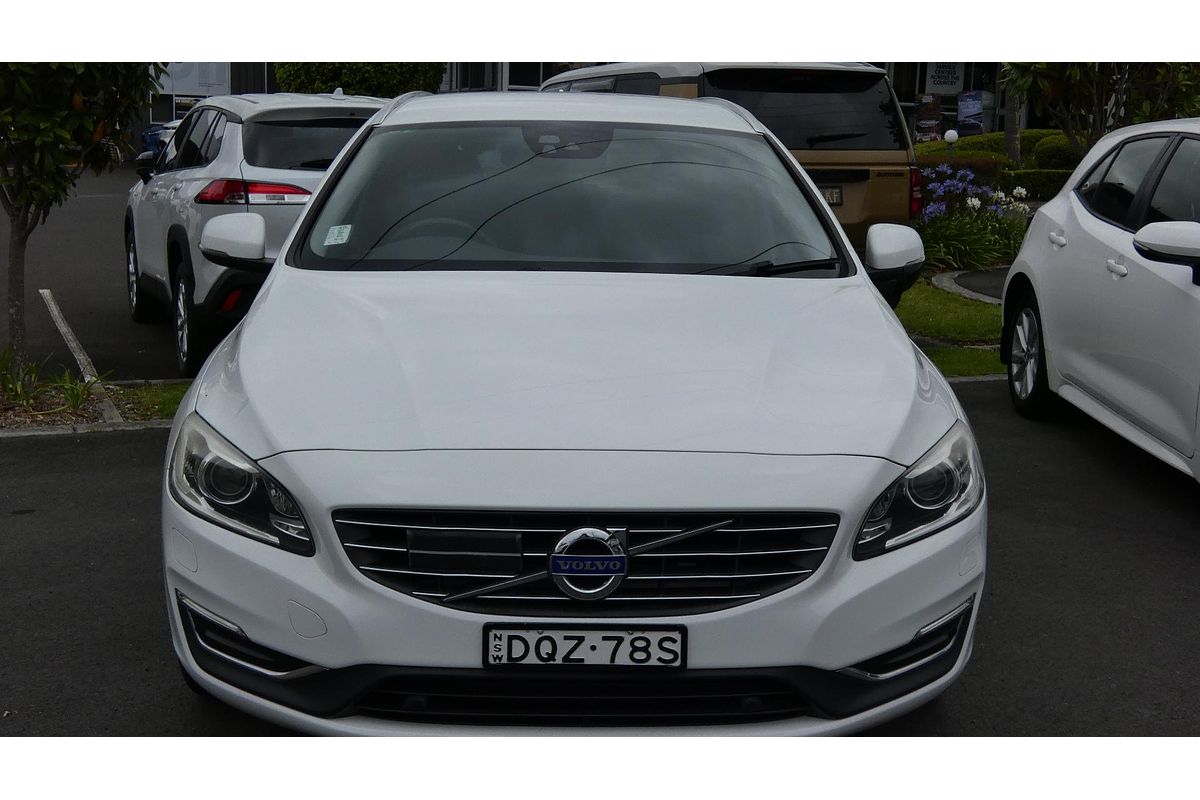 2017 Volvo V60 T5 Luxury