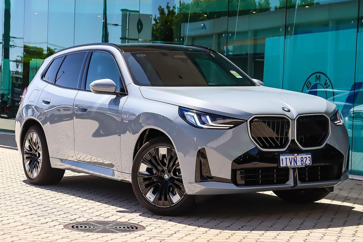2025 BMW X3 30e xDrive G45