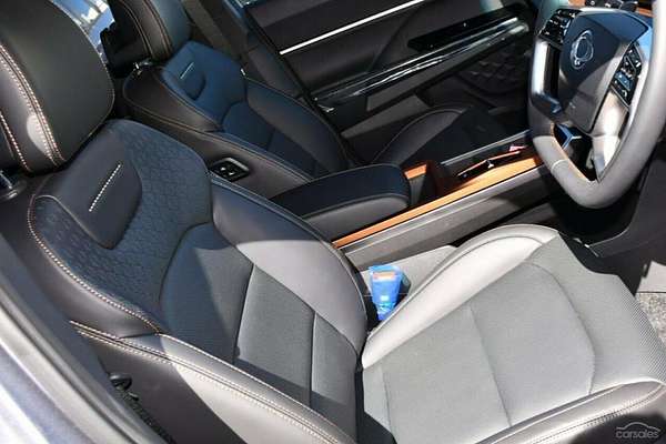 2024 KGM SsangYong Torres Ultimate J116