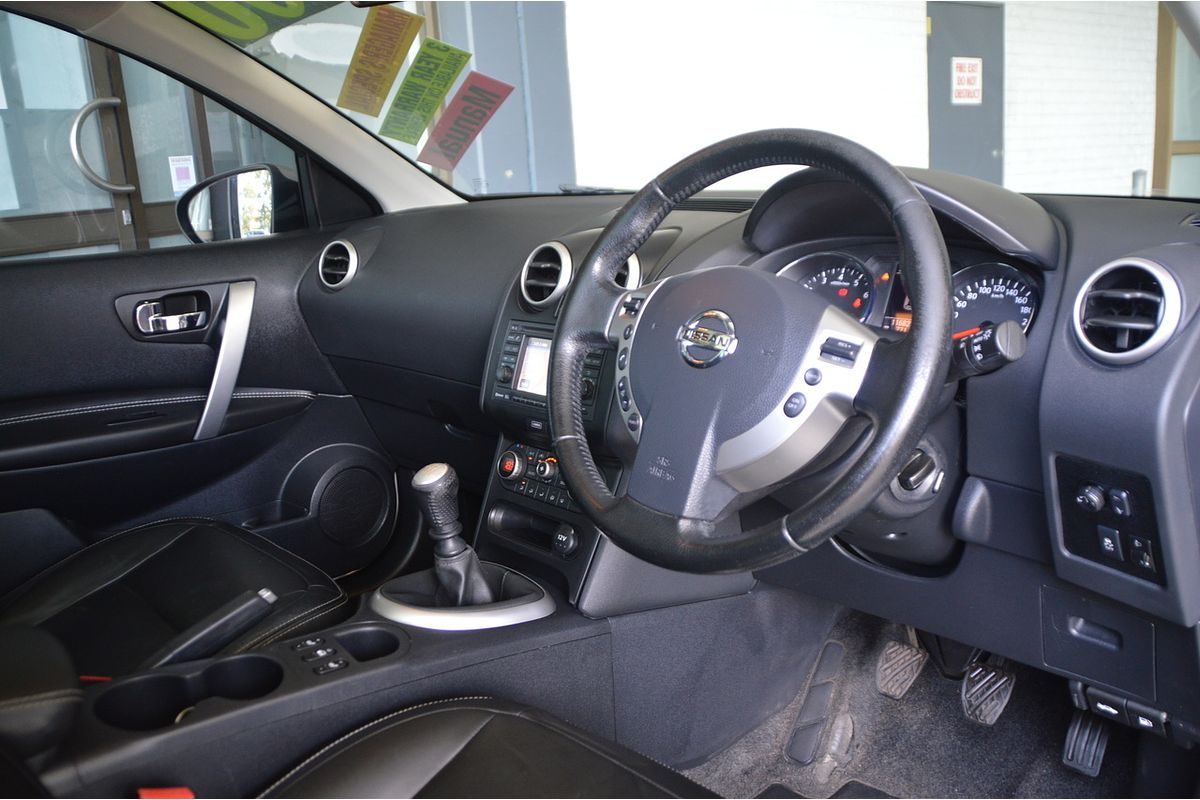 2013 Nissan Dualis Ti-L J10 Series 3