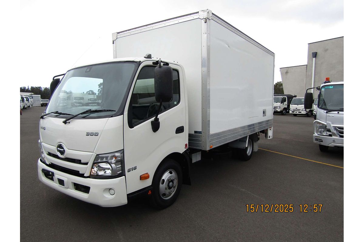 2022 Hino 300 Series 616 4x2 MWB