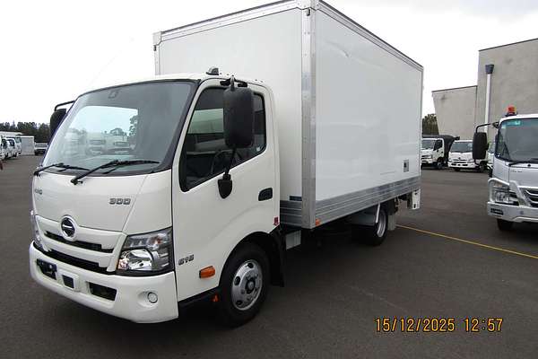 2022 Hino 300 Series 616 4x2 MWB