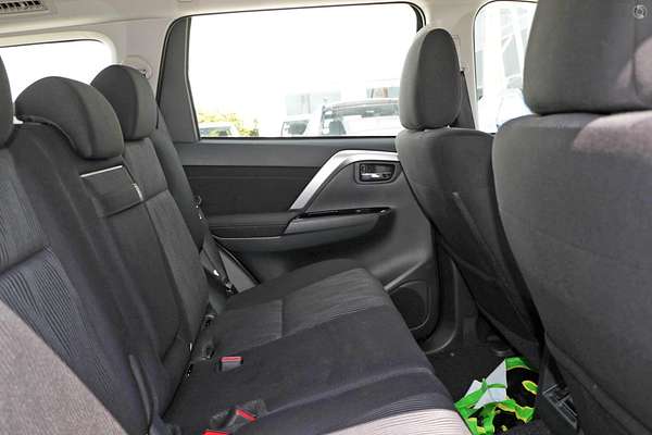 2025 Mitsubishi Pajero Sport GLX QG