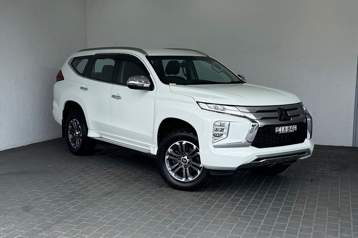 2022 Mitsubishi Pajero Sport GLX QF