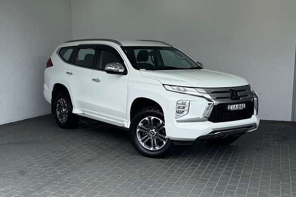 2022 Mitsubishi Pajero Sport GLX QF