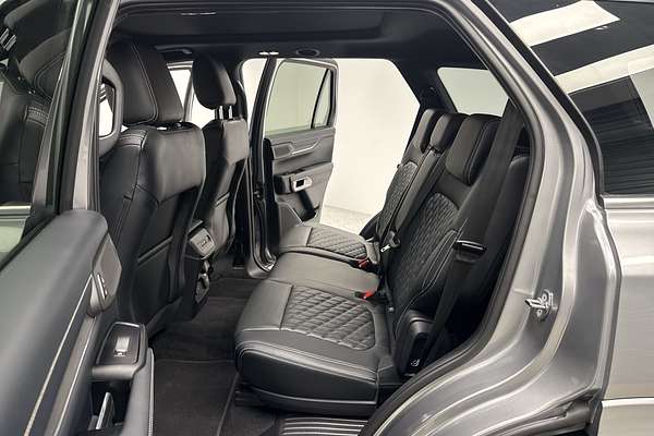 2025 Ford Everest Platinum 3.0L