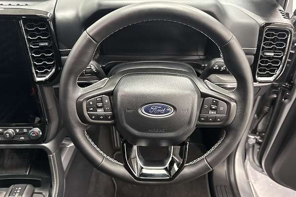 2025 Ford Everest Platinum 3.0L