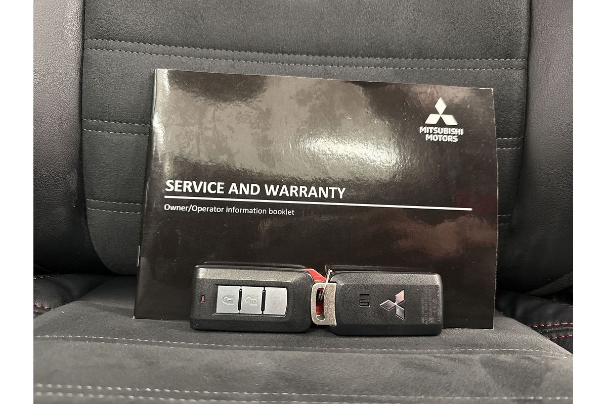 2021 Mitsubishi Outlander Black Edition ZL