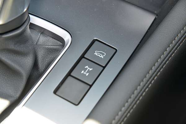 2025 Mazda BT-50 XTR TF 4X4 thumb-12