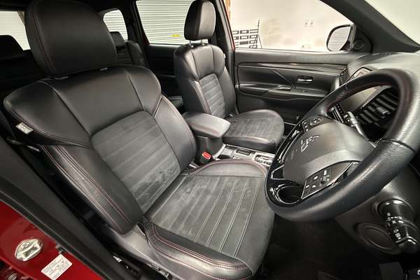 2021 Mitsubishi Outlander Black Edition ZL