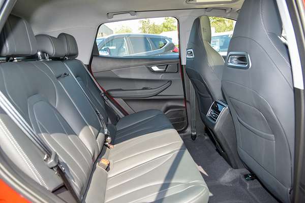 2025 Chery Tiggo 4 Hybrid Ultimate thumb-8