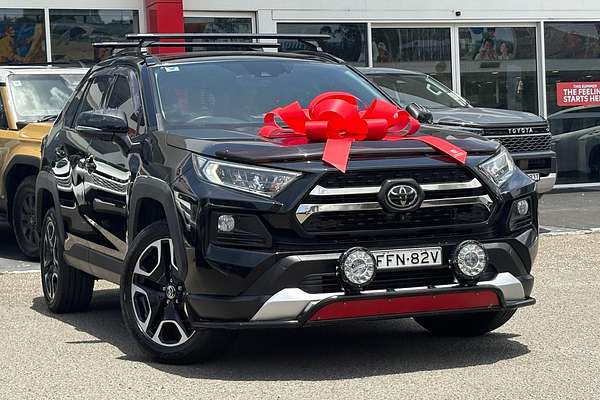 2020 Toyota RAV4 Edge AXAA54R