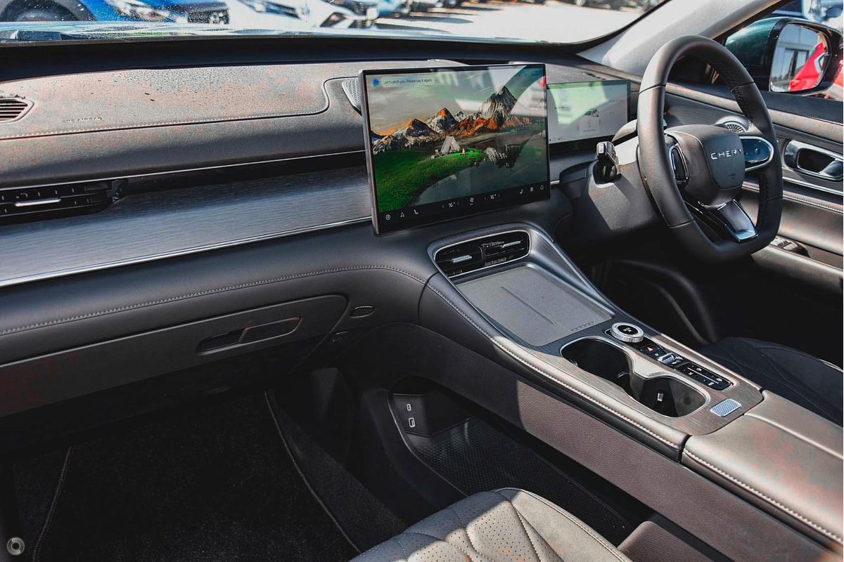 2025 Chery Tiggo 8 Super Hybrid Ultimate T31