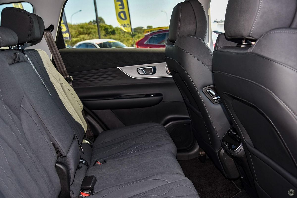 2025 Chery Tiggo 8 Super Hybrid Ultimate T31