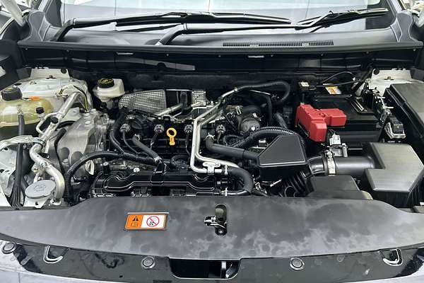 2025 Mitsubishi Outlander LS ZM thumb-10