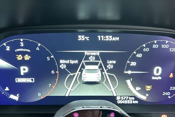 2025 Mitsubishi Outlander LS ZM thumb-13