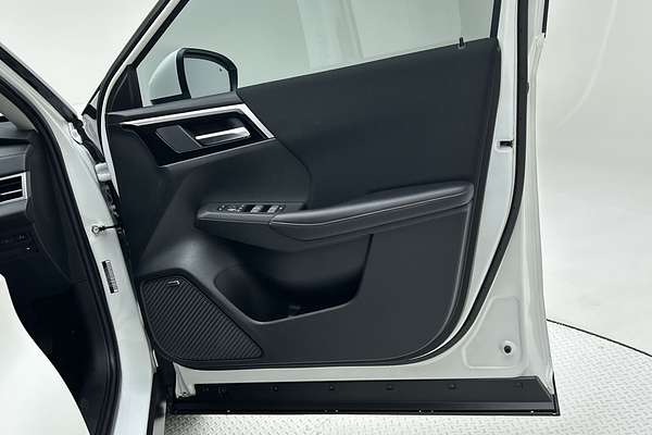 2025 Mitsubishi Outlander LS ZM thumb-18