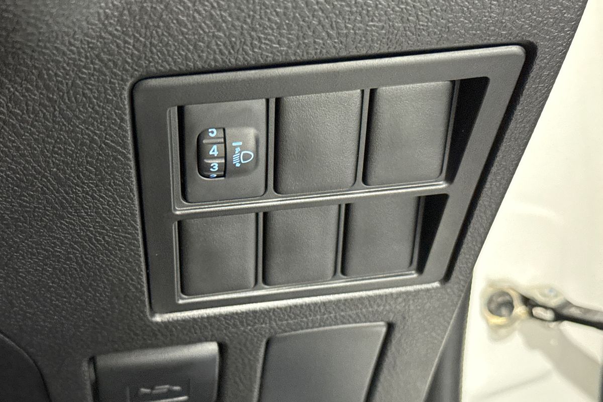 2022 Toyota Hilux Workmate TGN121R Rear Wheel Drive