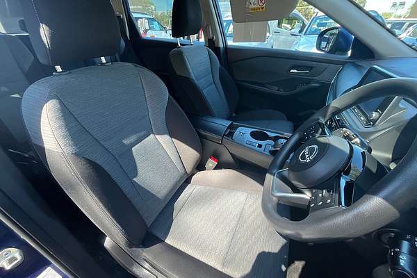 2024 Nissan X-TRAIL ST T33