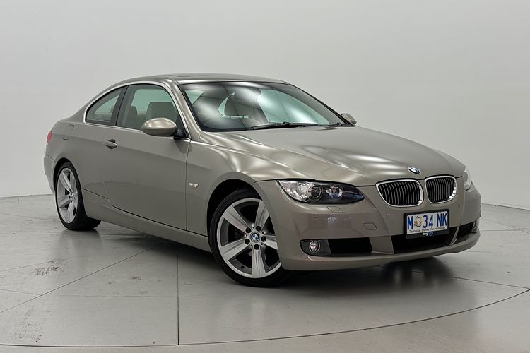 2008 BMW 3 323i E92
