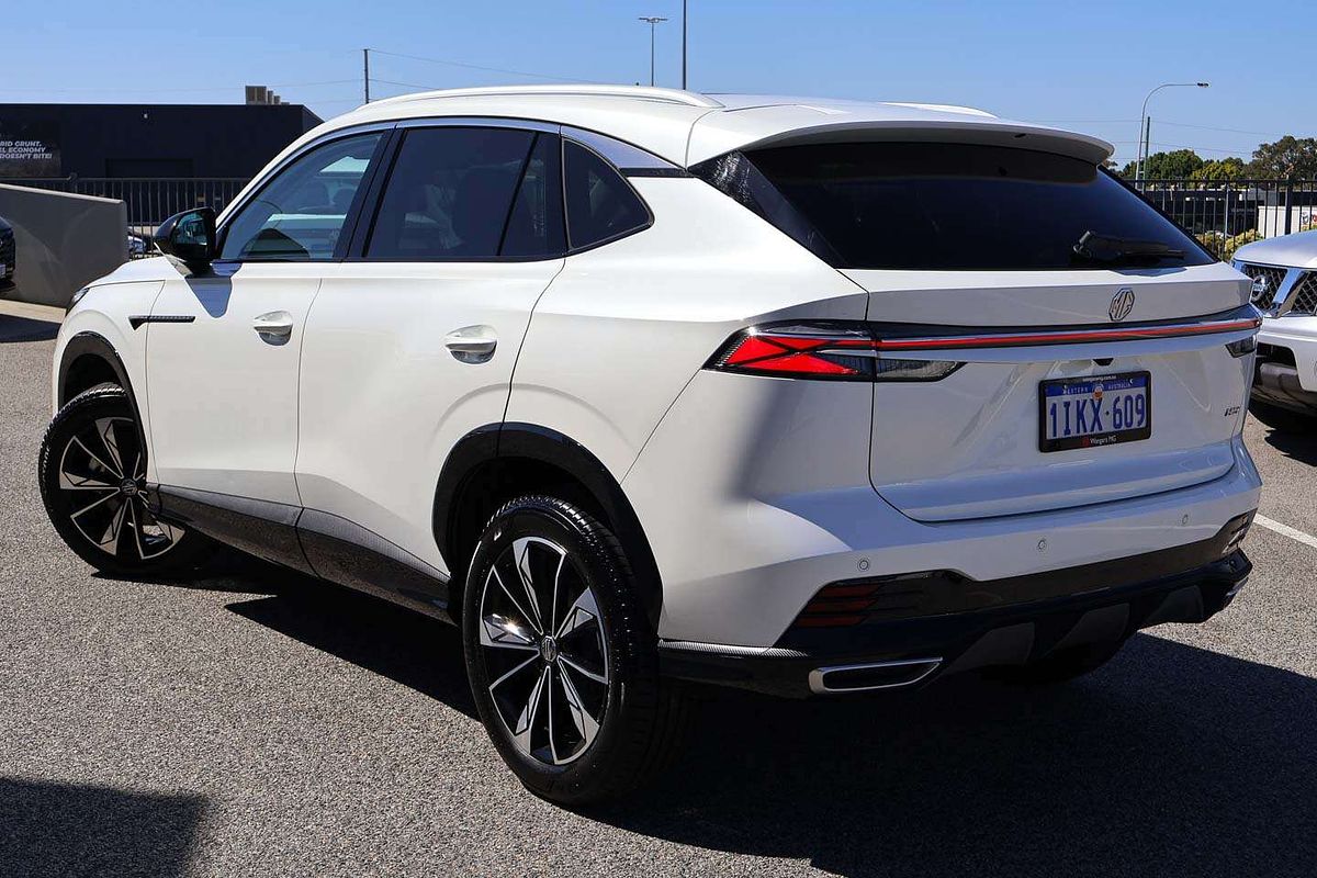 2024 MG HS Essence AS33