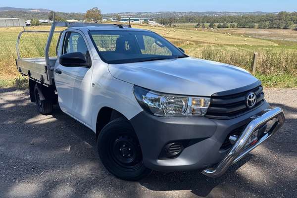 2017 Toyota Hilux Workmate TGN121R Rear Wheel Drive