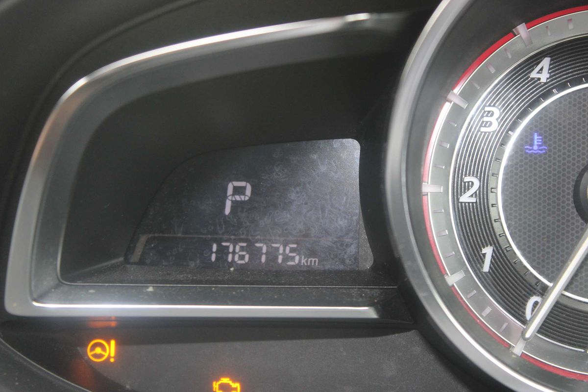 2014 MAZDA MAZDA3 SP25 5 SP AUTOMATIC 5D HATCHBACK 4CYL