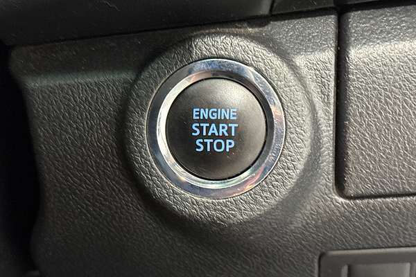 2021 Toyota Hilux RUGGED X (4x4) GUN126R FACELIFT 4X4