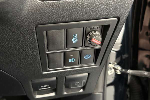 2021 Toyota Hilux RUGGED X (4x4) GUN126R FACELIFT 4X4