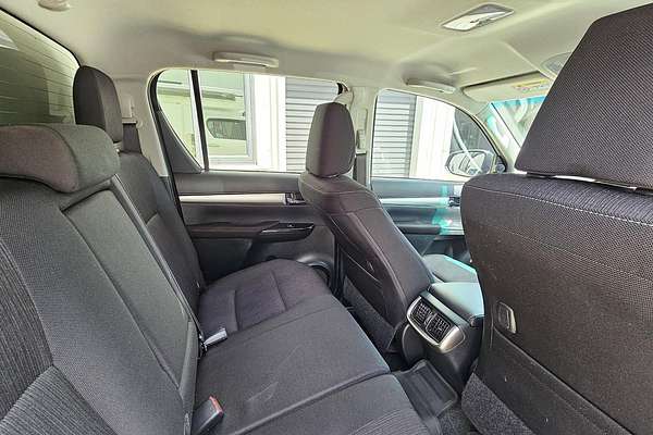 2017 Toyota Hilux SR5 GUN126R 4X4