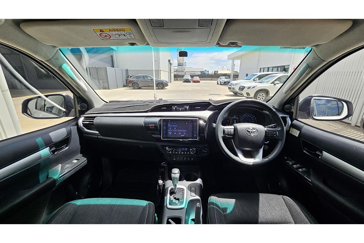 2017 Toyota Hilux SR5 GUN126R 4X4