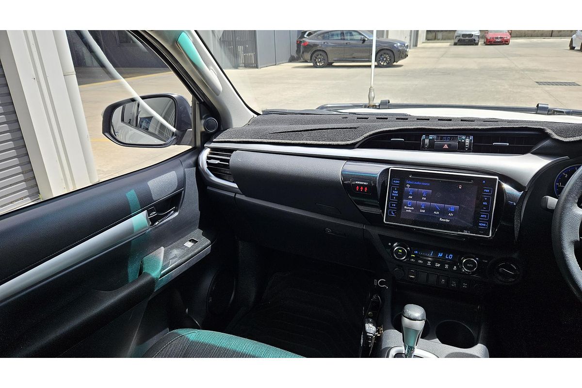 2017 Toyota Hilux SR5 GUN126R 4X4