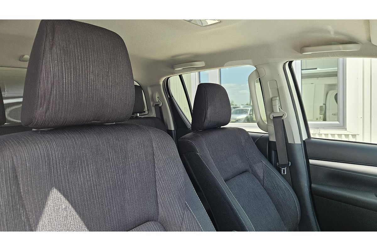 2017 Toyota Hilux SR5 GUN126R 4X4