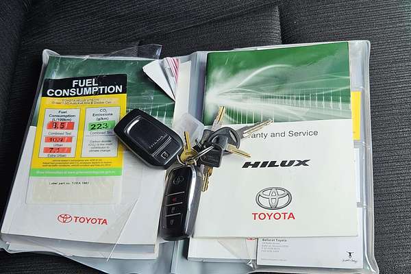 2017 Toyota Hilux SR5 GUN126R 4X4