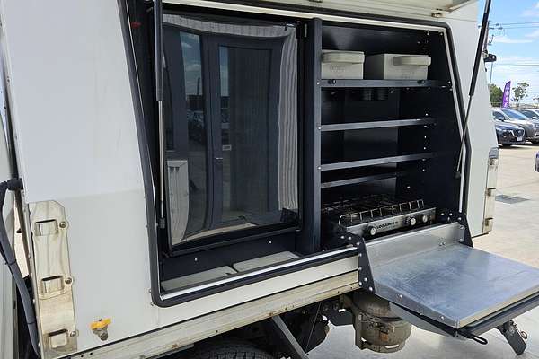 2017 Toyota Hilux SR5 GUN126R 4X4