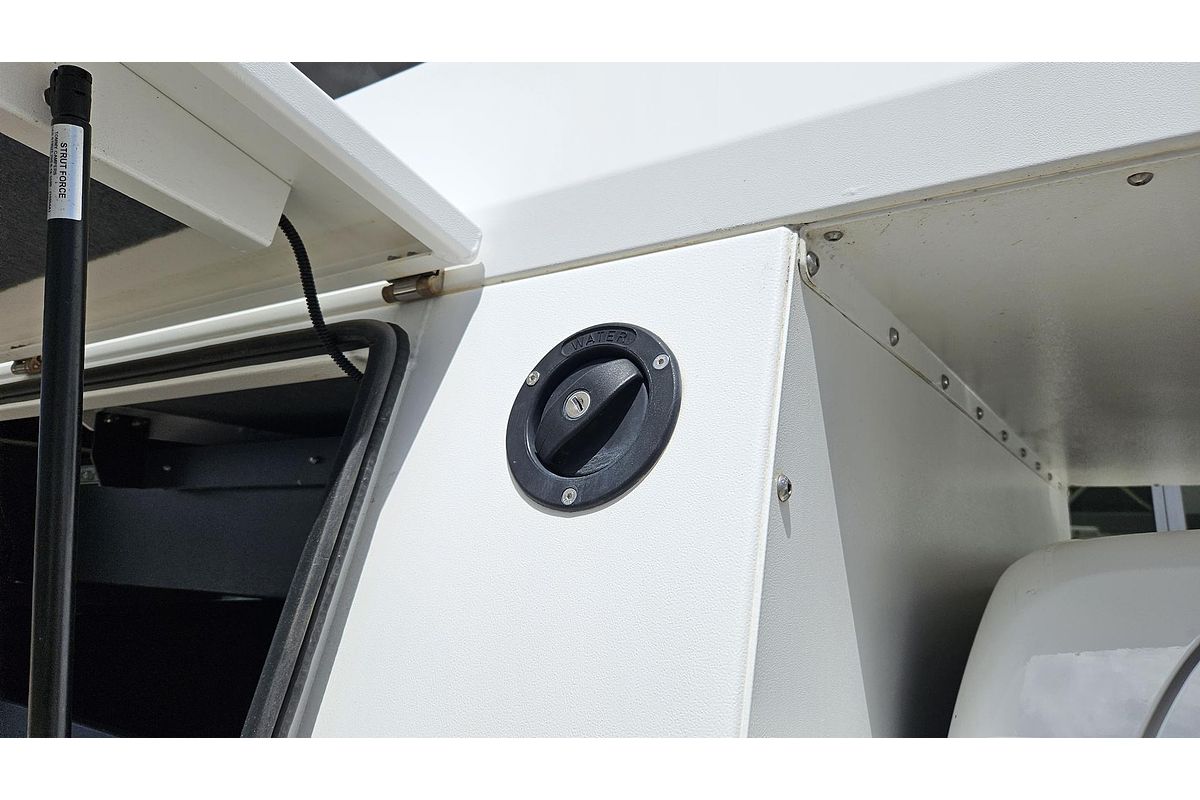 2017 Toyota Hilux SR5 GUN126R 4X4