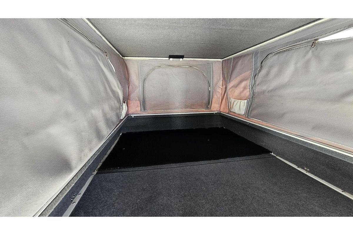 2017 Toyota Hilux SR5 GUN126R 4X4