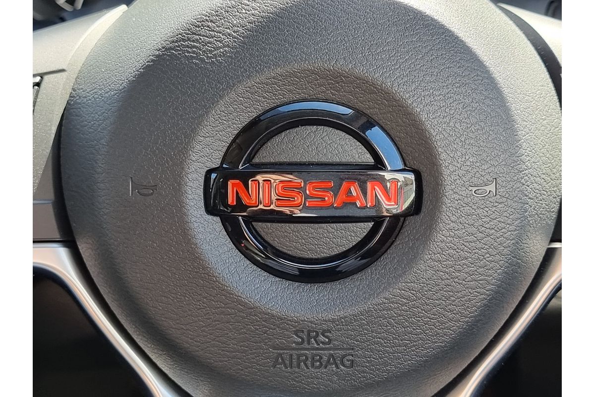 2025 Nissan Navara PRO-4X Warrior D23 4X4